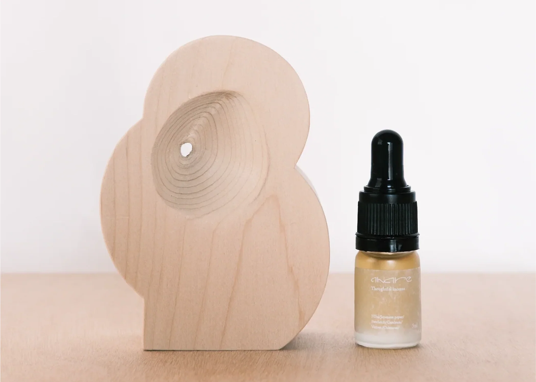 AHARE Wood Diffuser +10mL Botanical Oil - Image 3