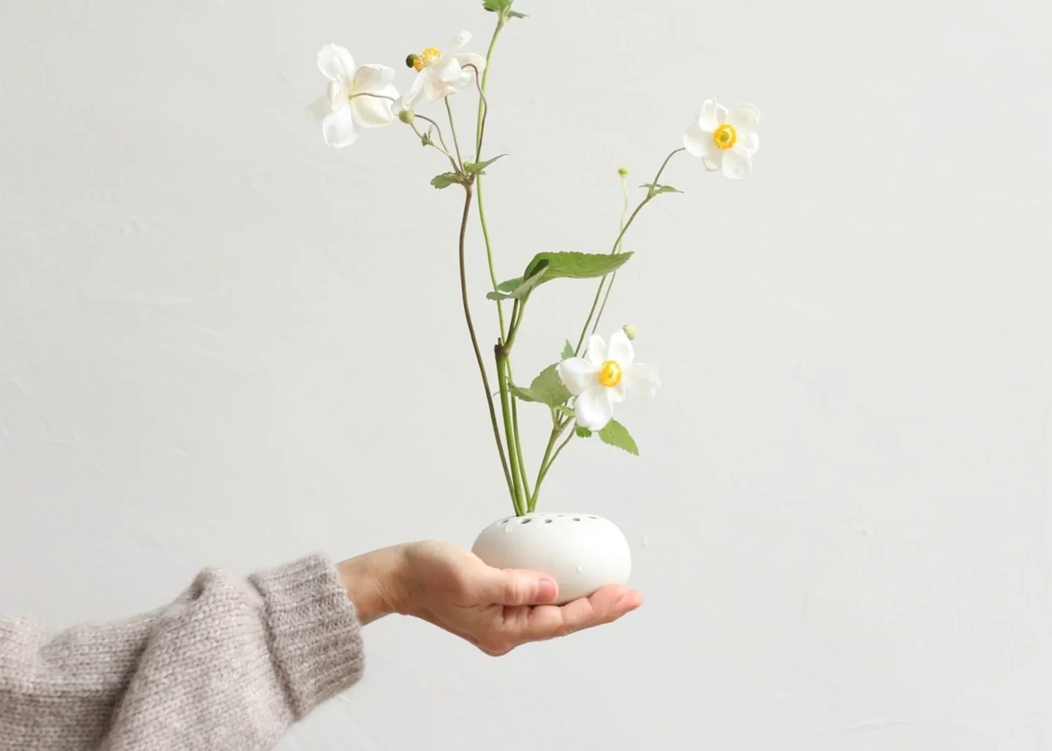 Ceramic Oval Flower Frog - Image 5
