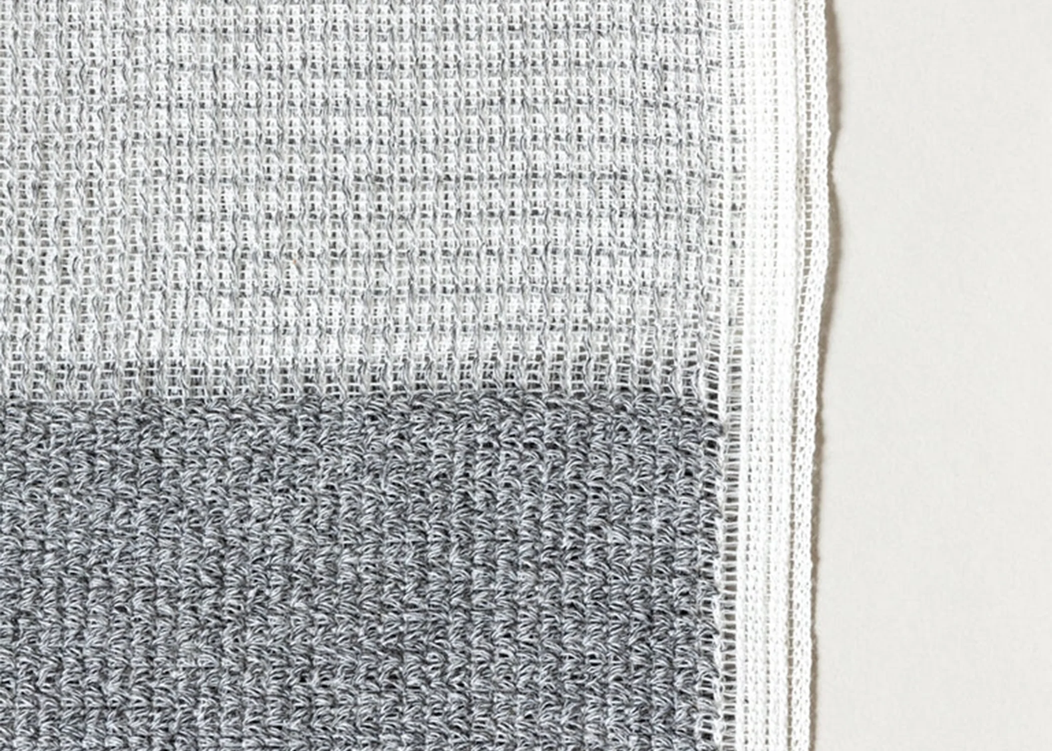 Charcoal Body Scrub Towel - Image 2