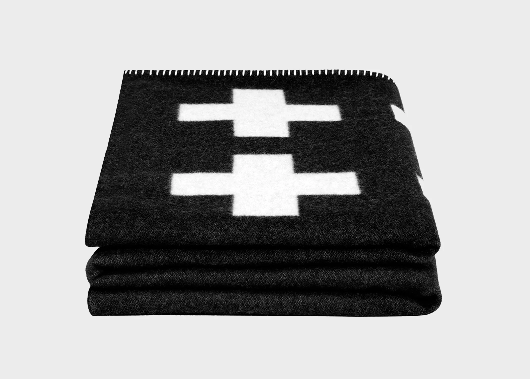 CRUX Blanket - Black/Off-White - Image 3