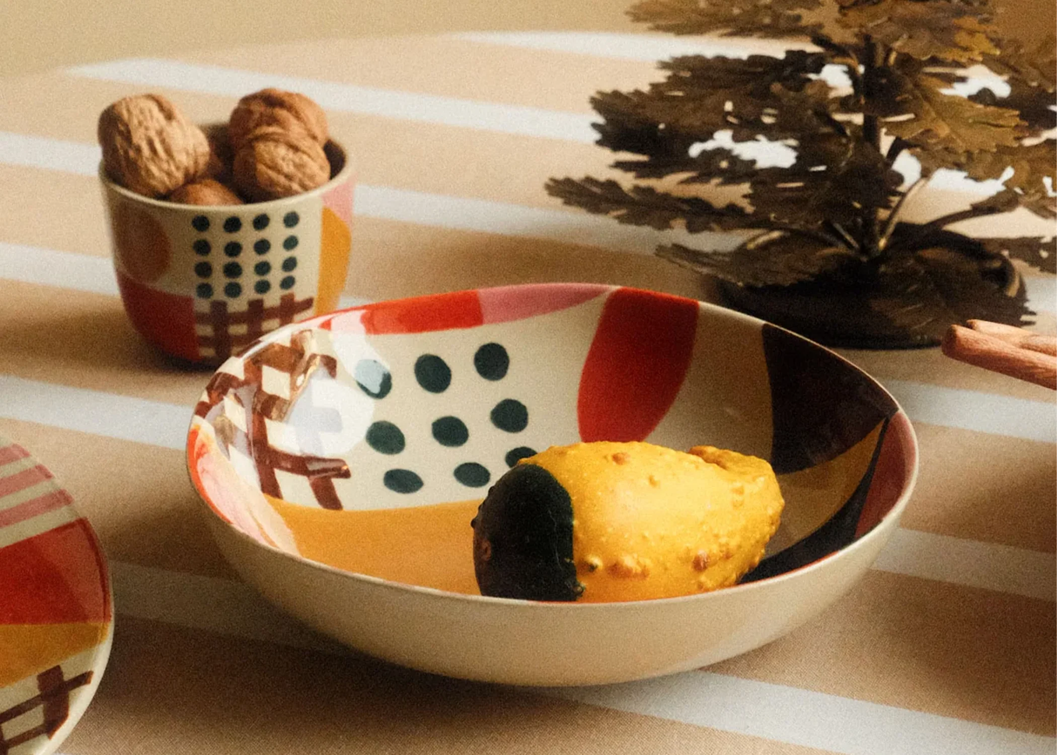 Glypha Small Serving Bowl - Image 2
