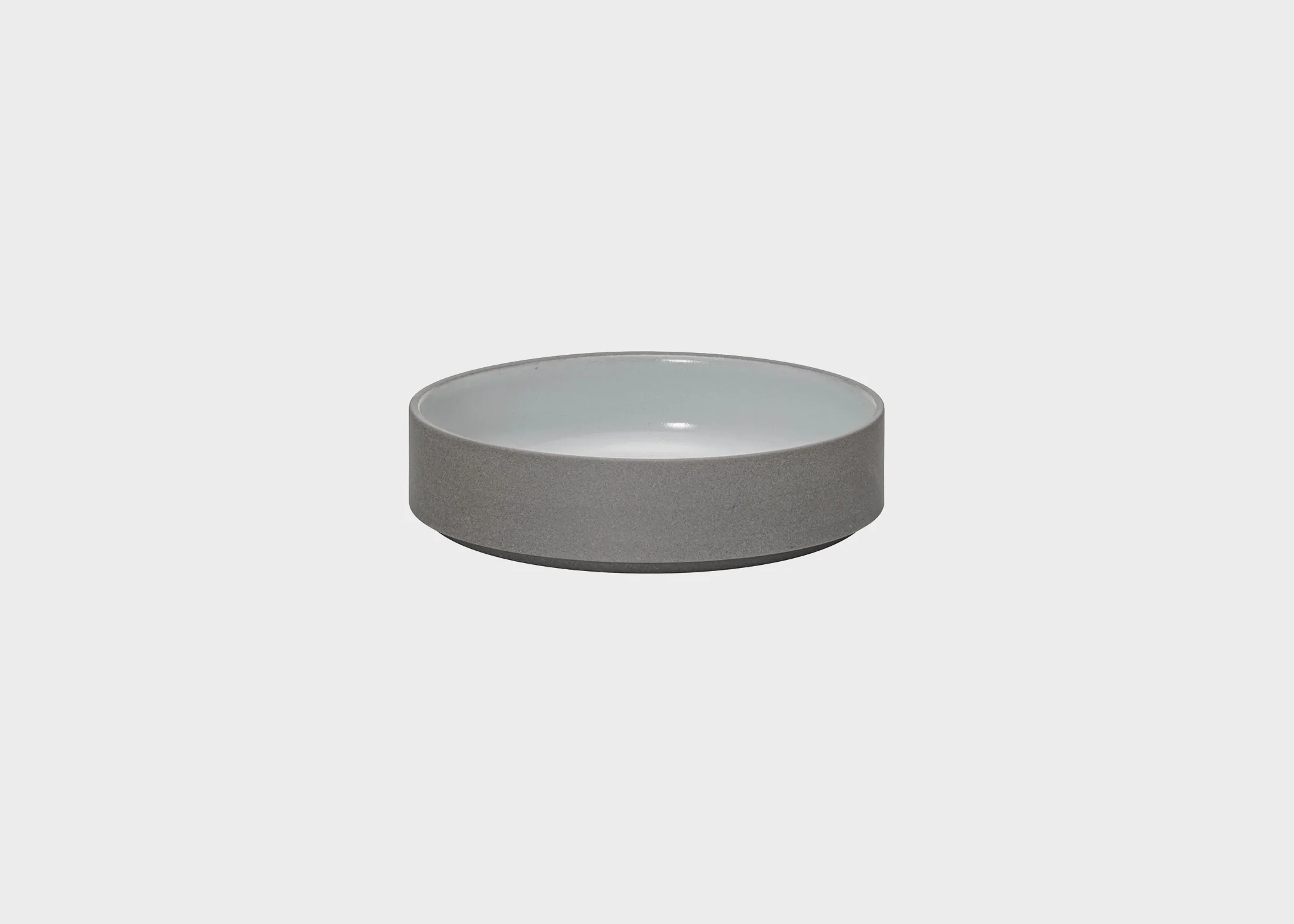 Hasami Shallow Cup/Bowl - Ash White - Image 3
