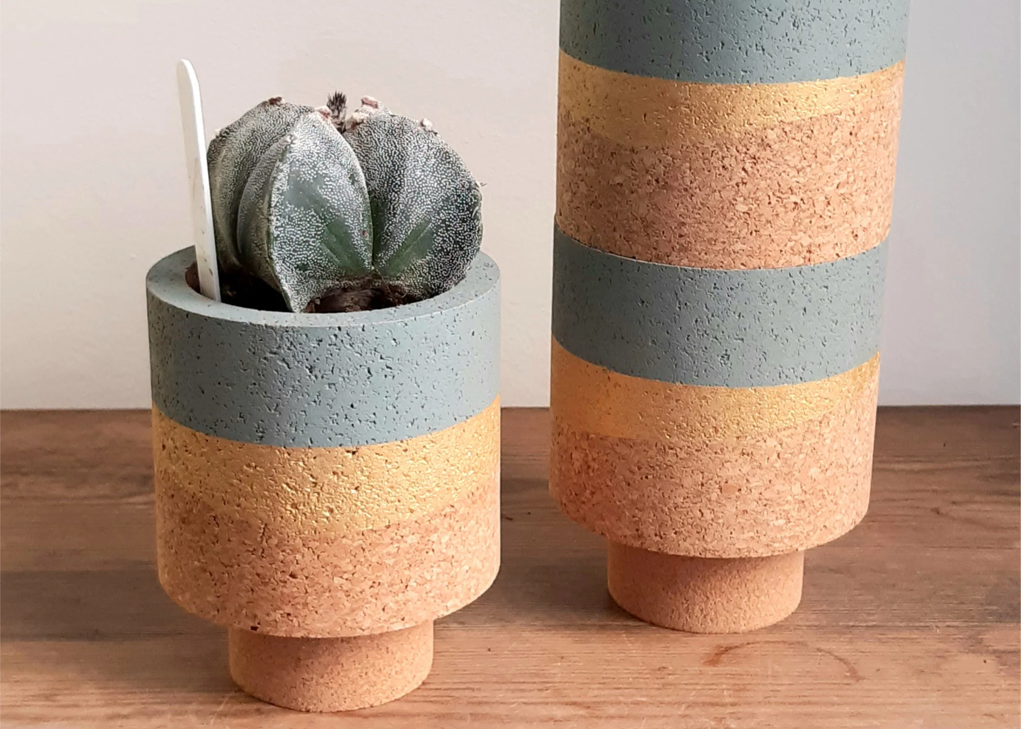Isla Aegean Cork Planter - Image 2