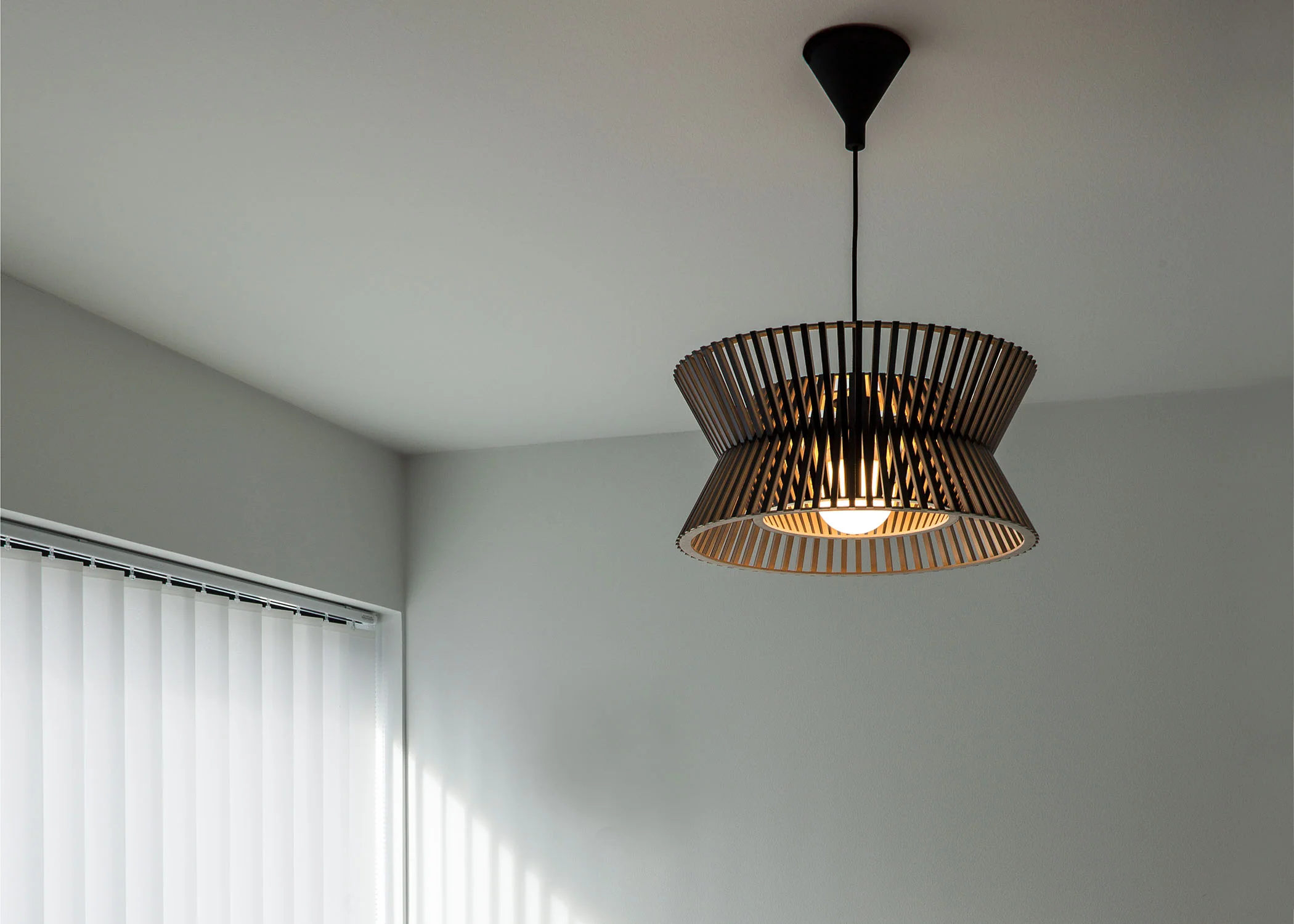 Kontro 6000 Pendant - Black - Image 2