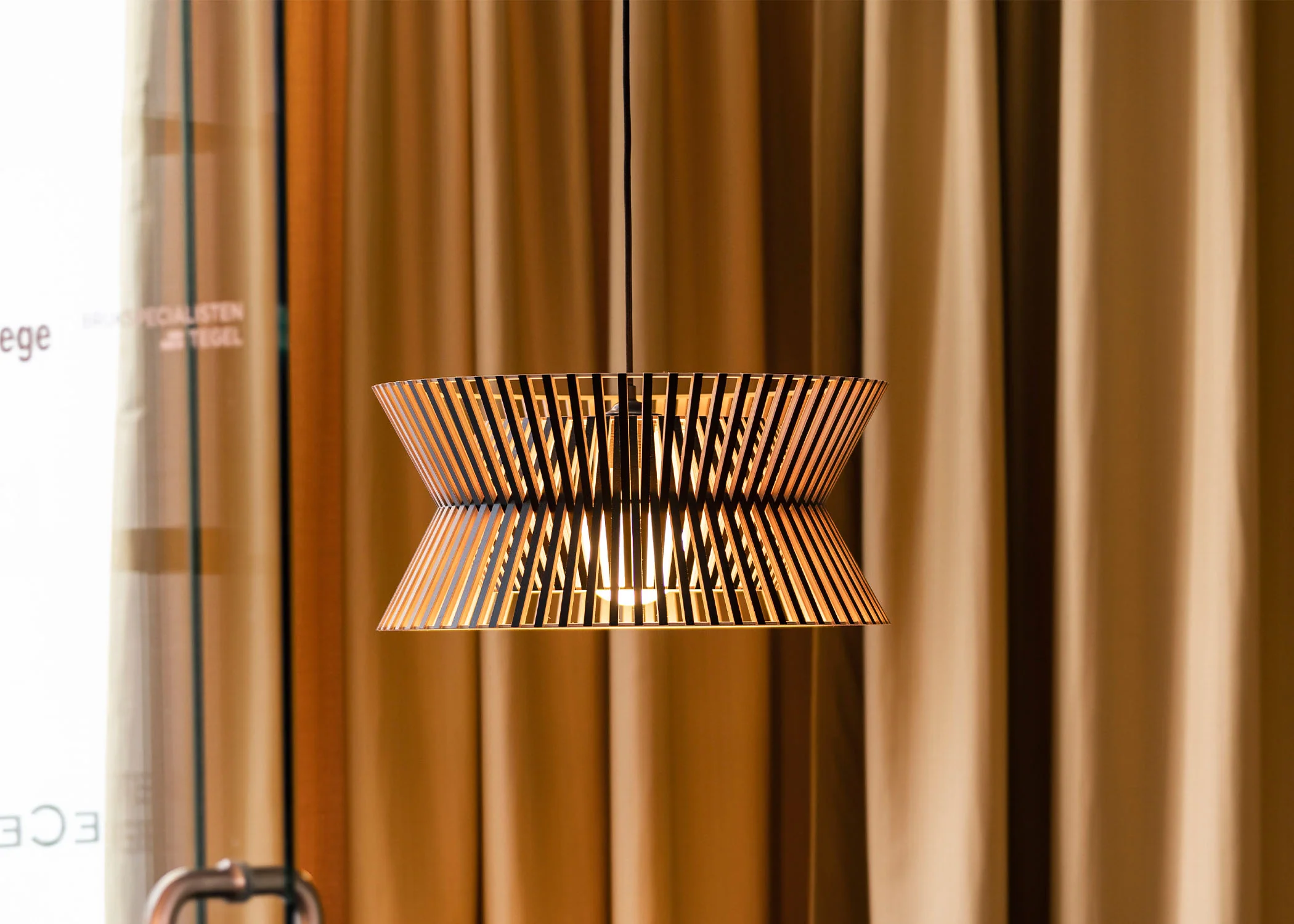 Kontro 6000 Pendant - Black - Image 4