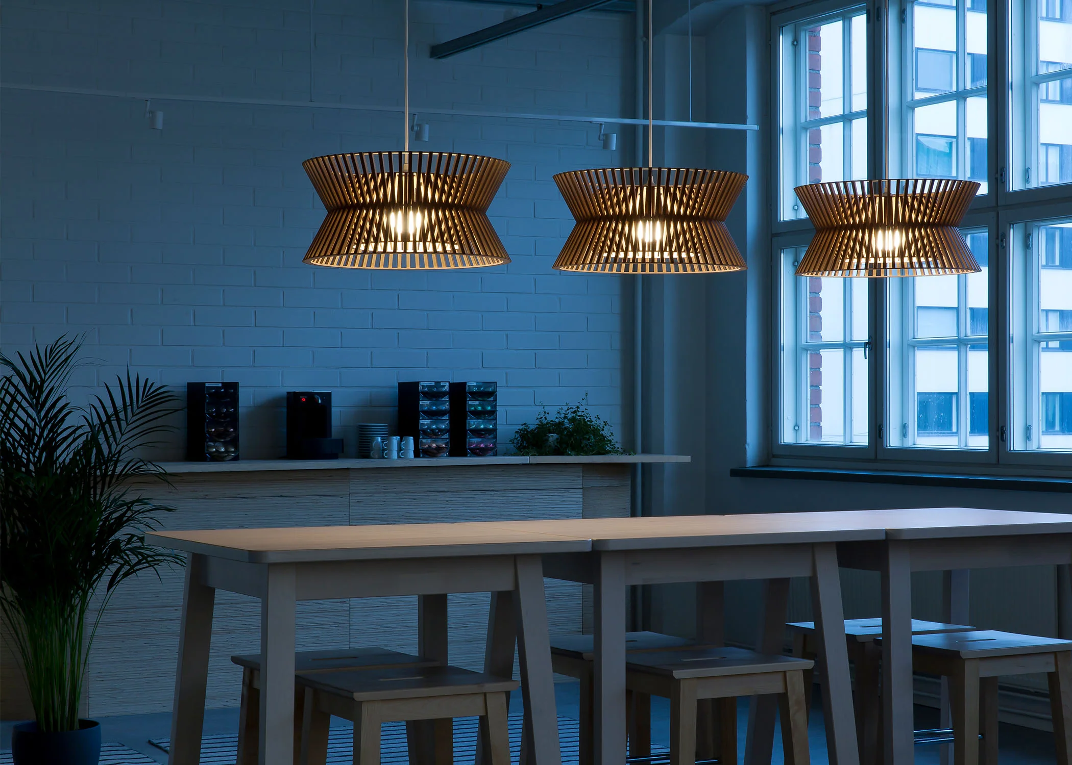 Kontro 6000 Pendant - Walnut - Image 3