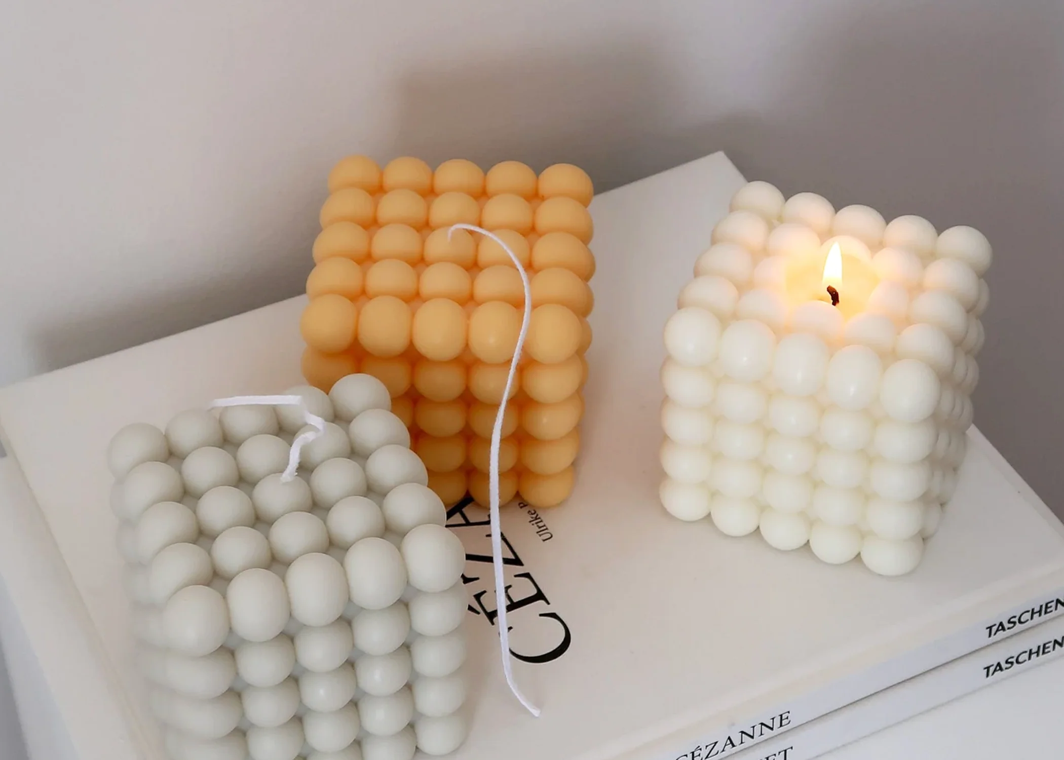 Large Bubble Candle - Image 3