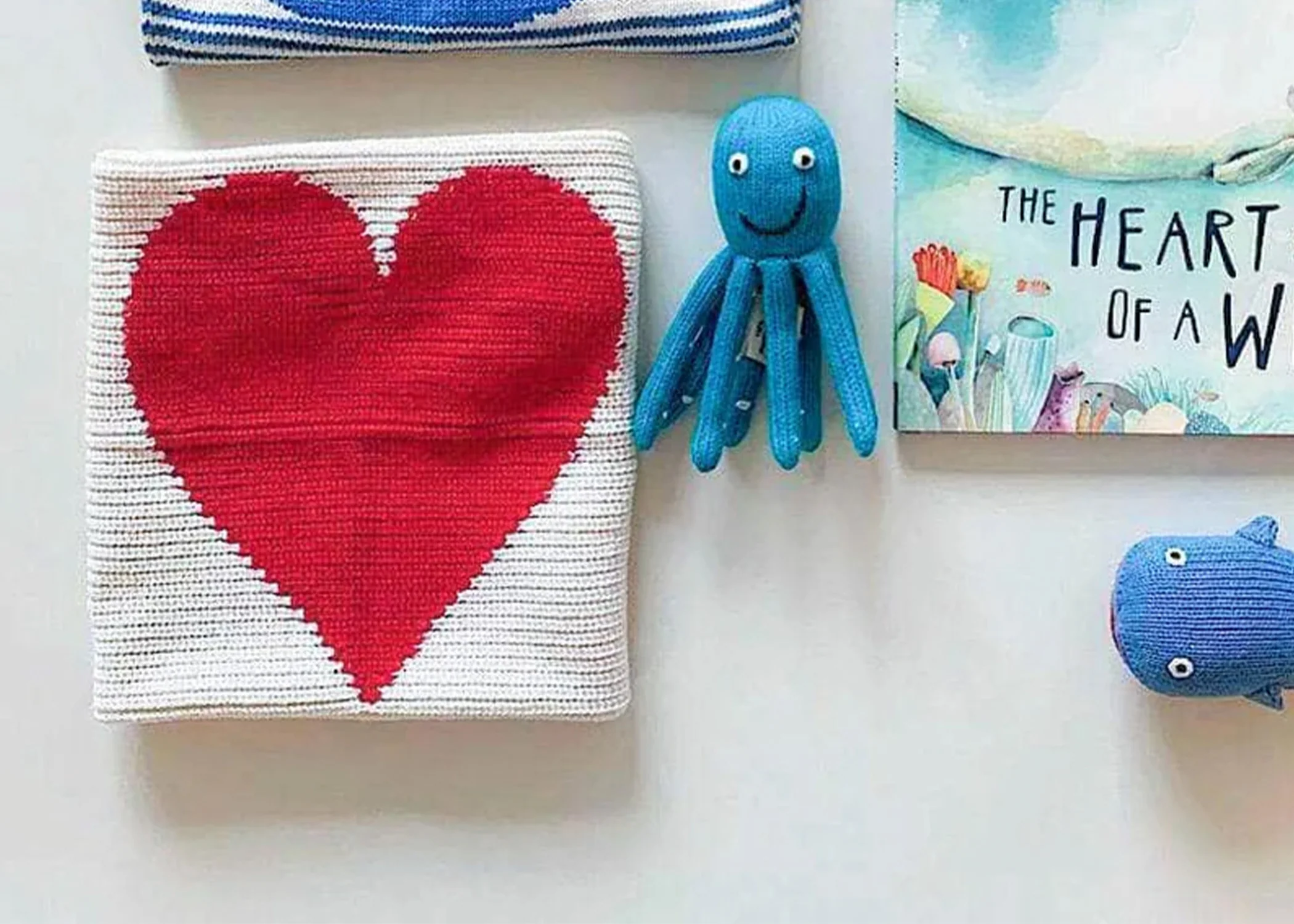 Organic Cotton Baby Blanket - Heart - Image 2