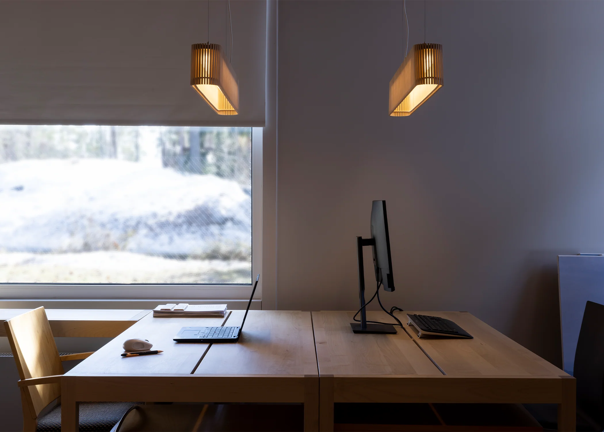 Owalo 7000 Pendant - Walnut - Image 3