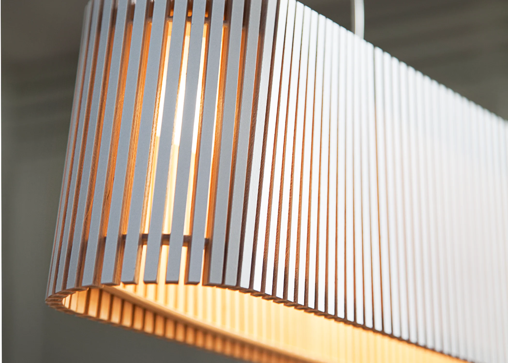 Owalo 7000 Pendant - White - Image 3