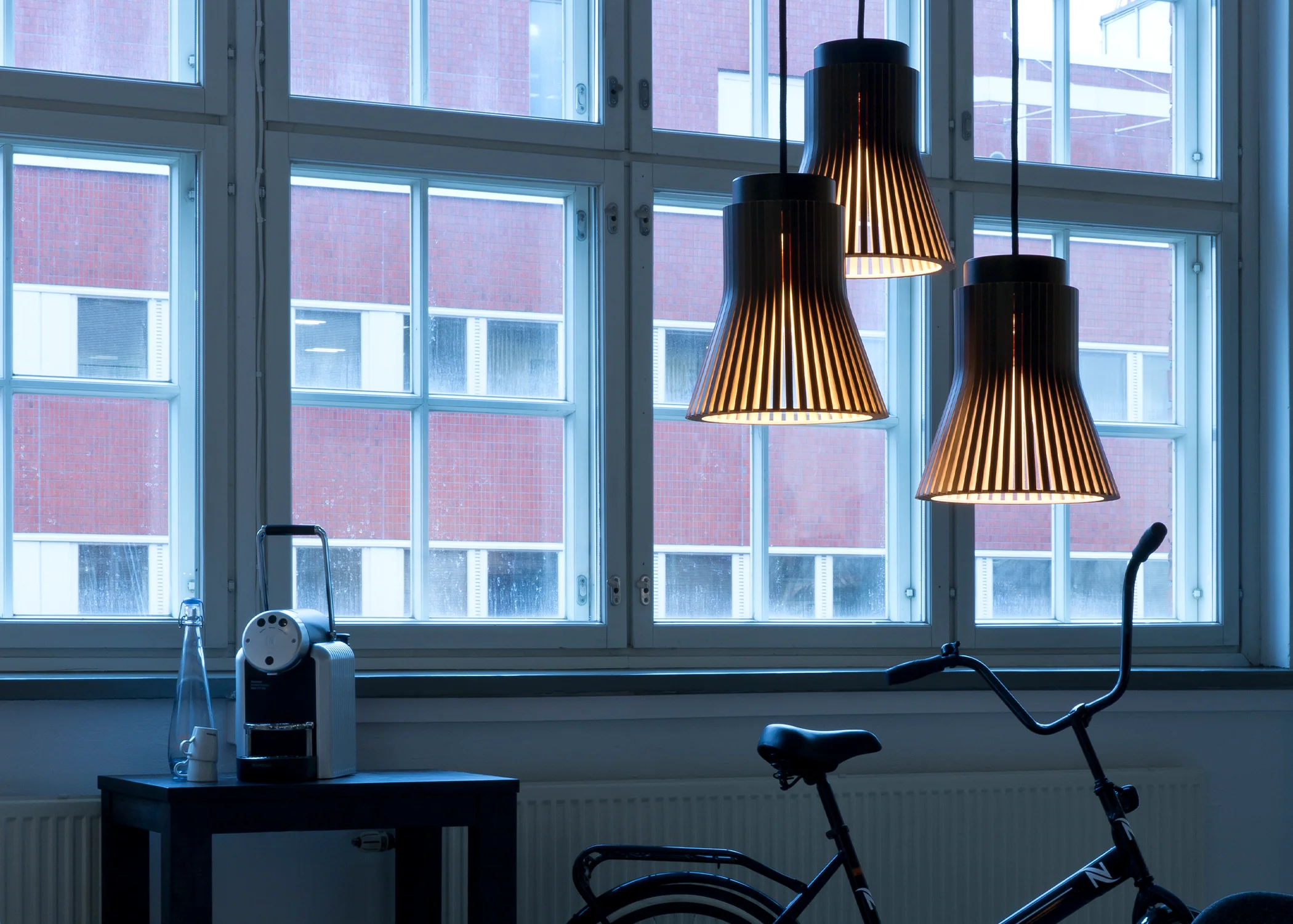 Petite 4600 Pendant - Black - Image 3