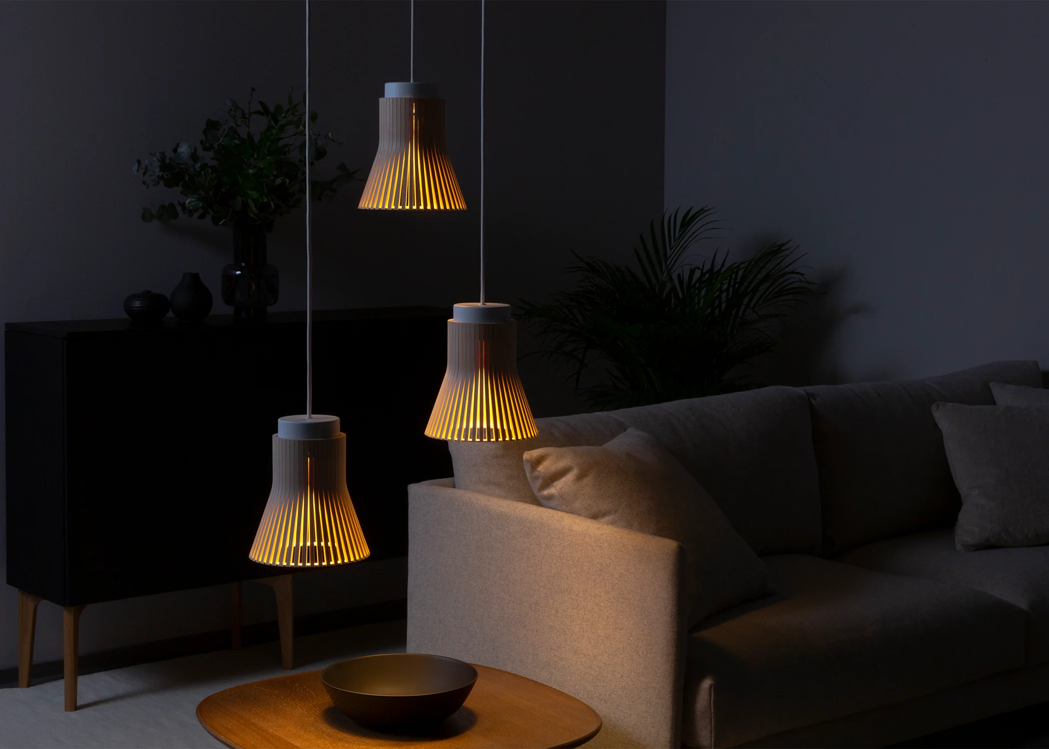Petite 4600 Pendant - Walnut - Image 2