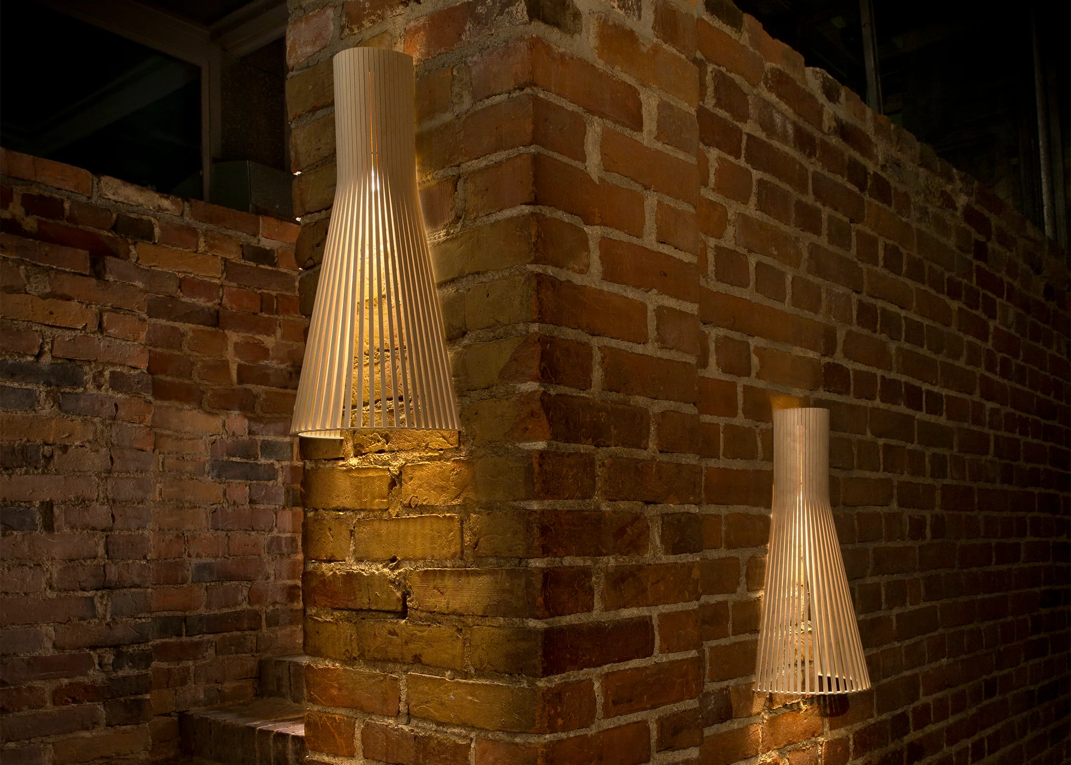Secto 4230 Wall Lamp - Birch - Image 5