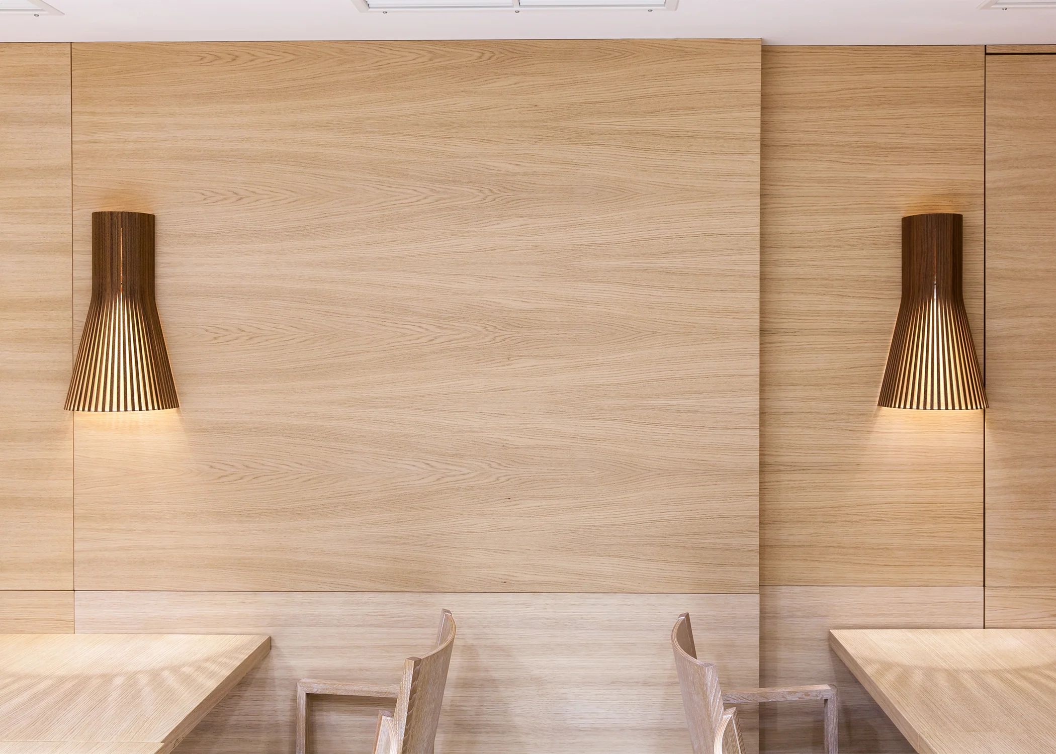 Secto 4231 Wall Lamp - Walnut - Image 3
