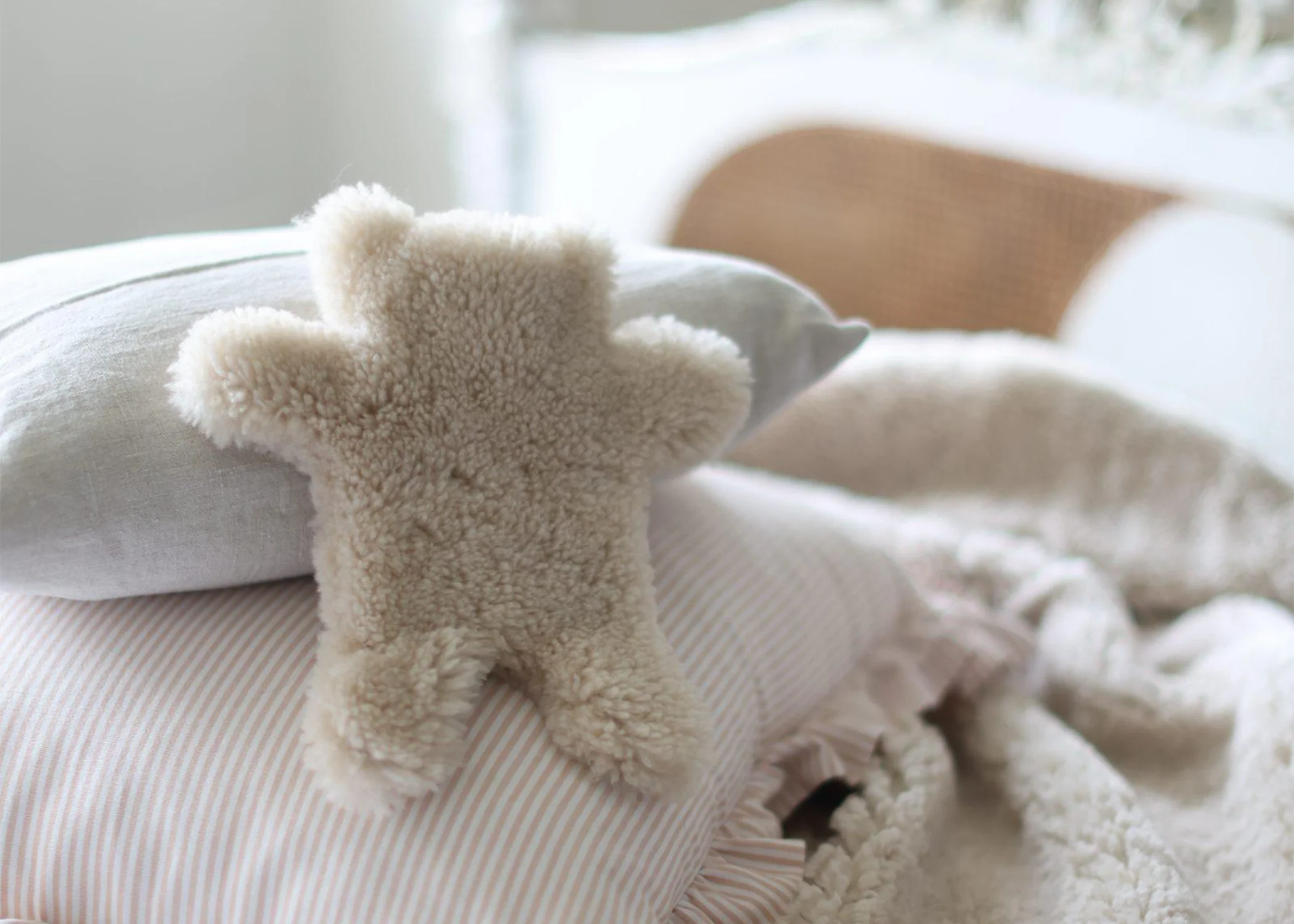Sheepskin Hot Water Bottle Teddy Moonlight Cream - Image 2