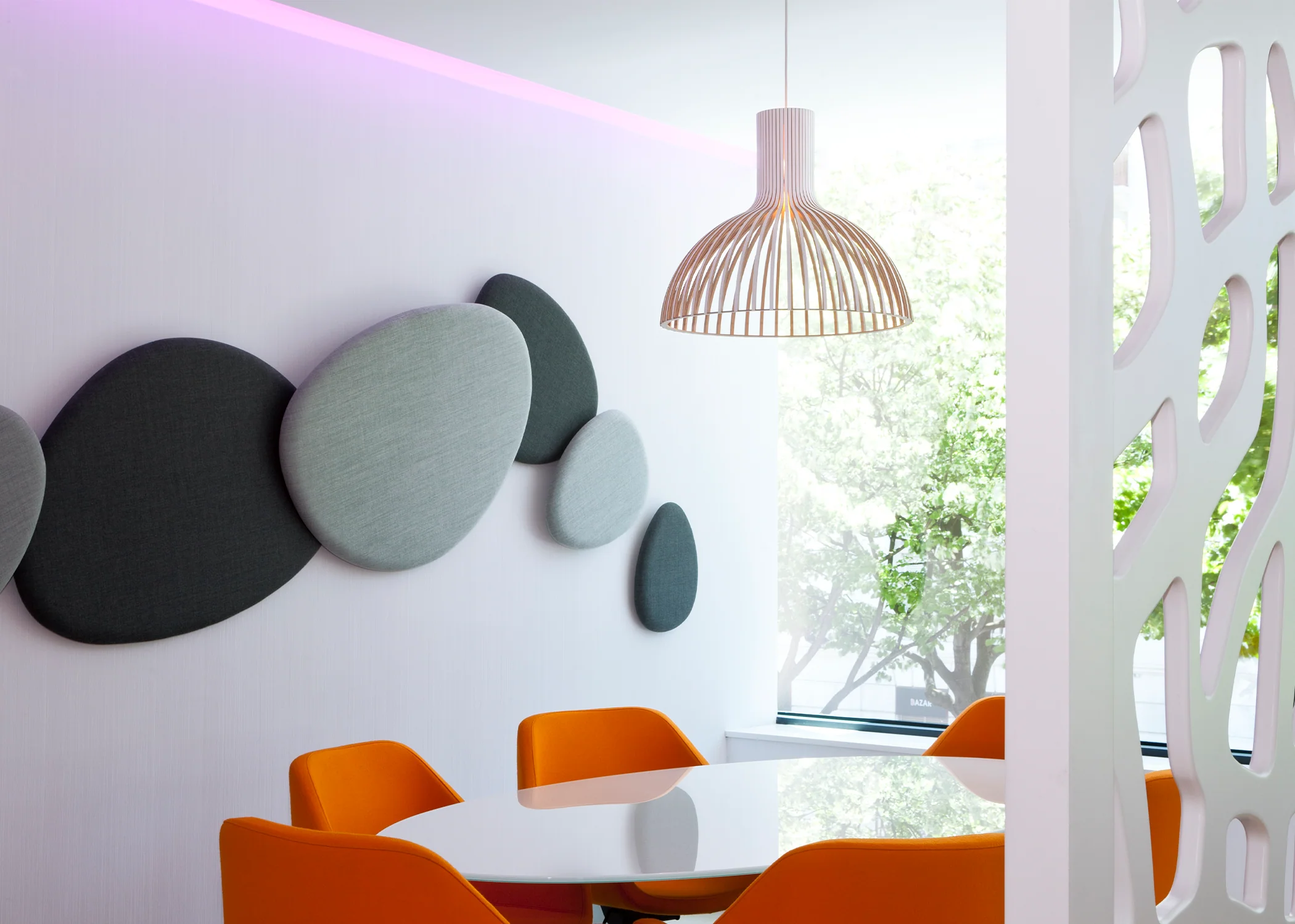 Victo 4250 Pendant - White - Image 2