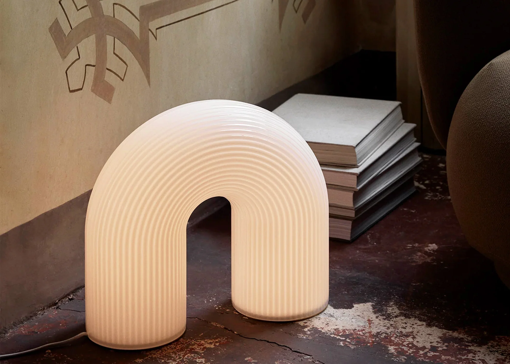 Vuelta Floor Lamp - Image 2
