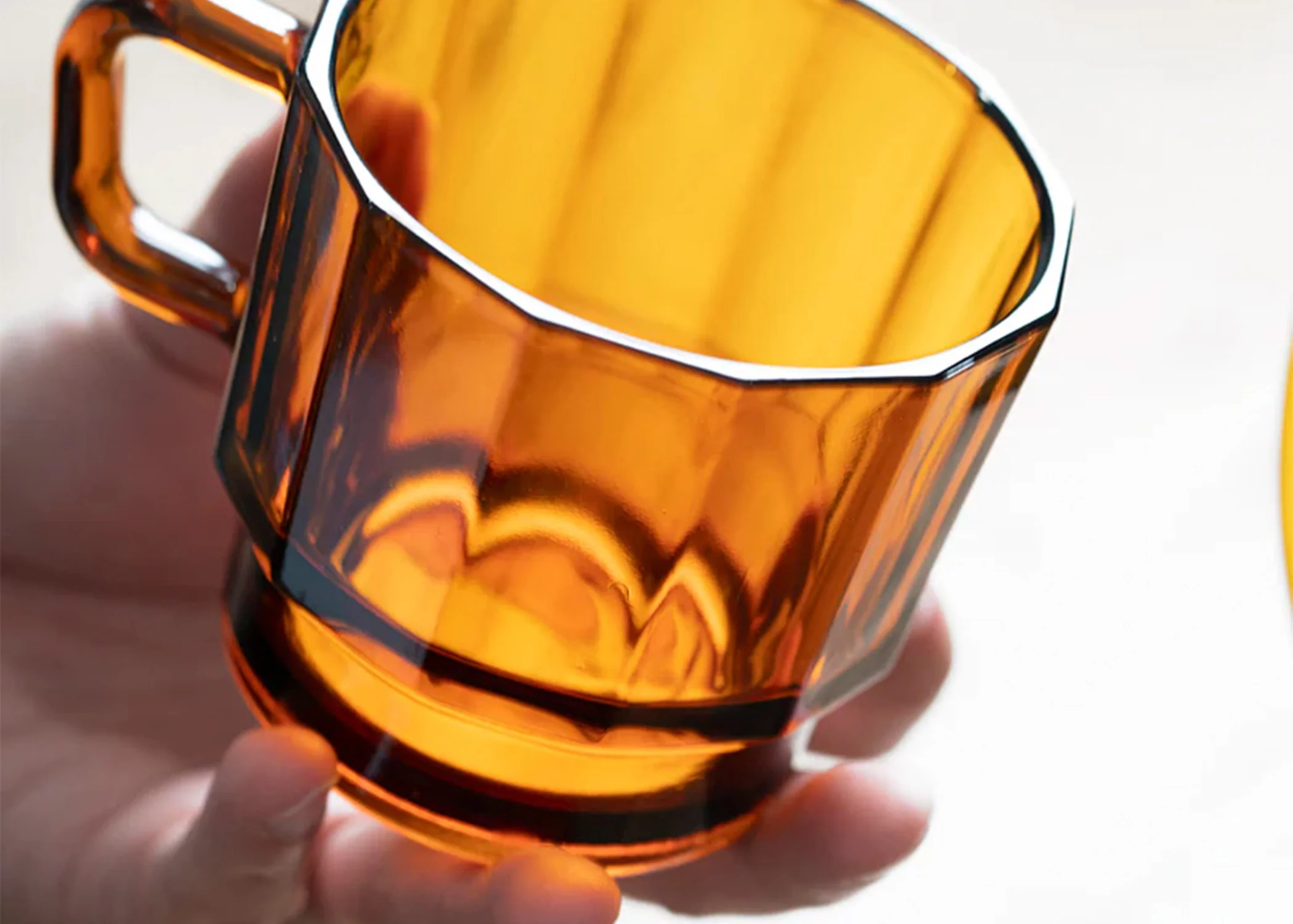 W Glass - Image 3